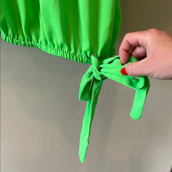 CeCe Vibrant Green Ruffle Sleeve Blouse - Picture 6 of 10